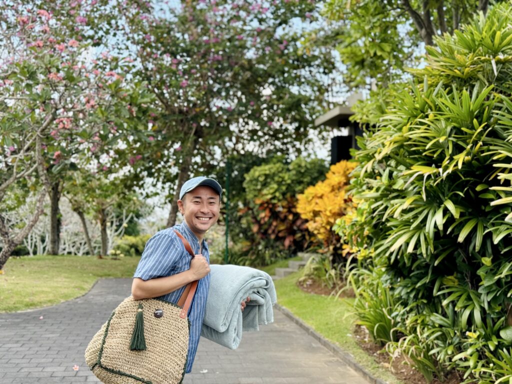 Umana Bali(ウマナバリ)LXR 客室 ビーチバッグを持ってお出かけ