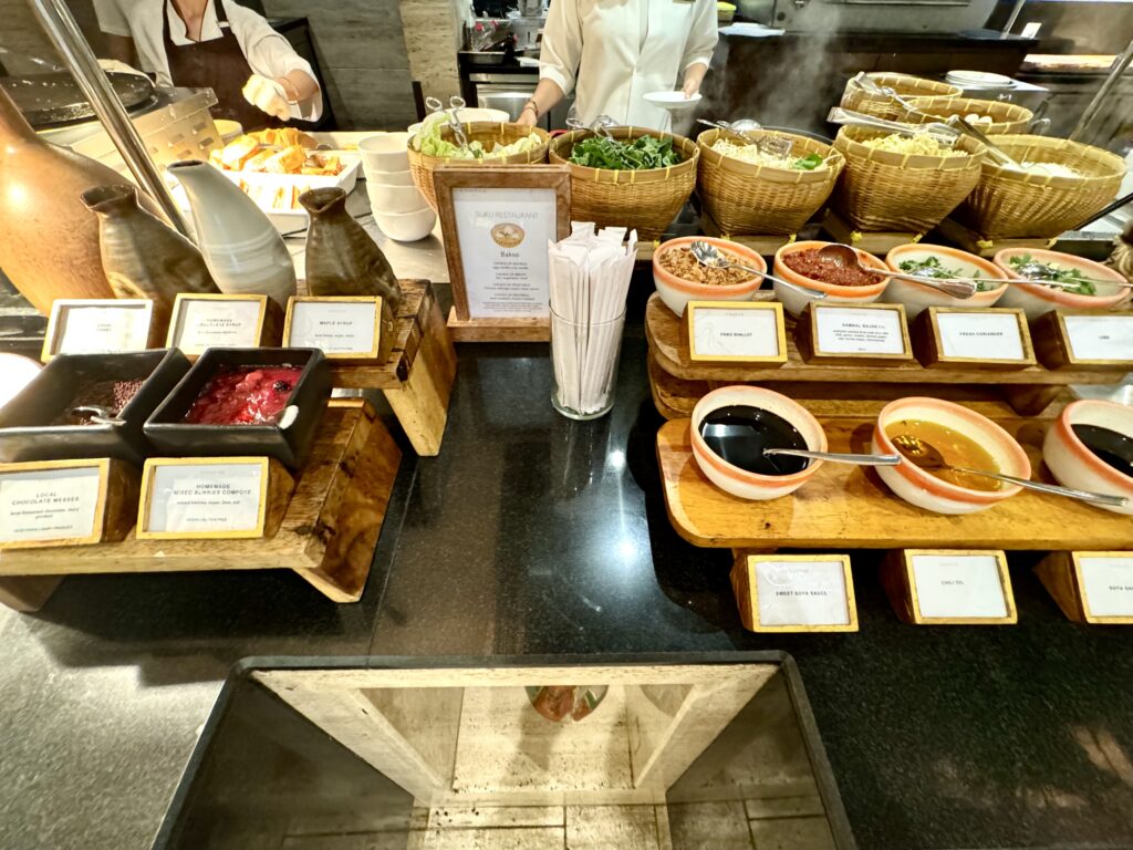 コンラッドバリ 朝食 ヌードルバー