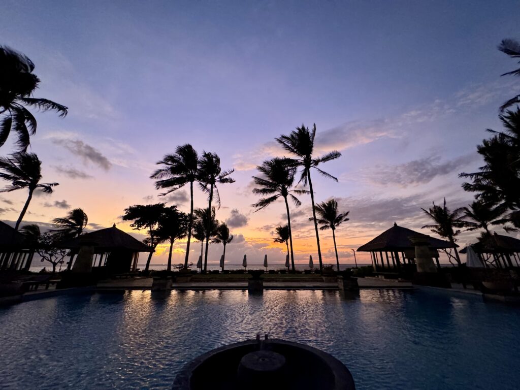 CONRAD BALI(コンラッドバリ) 朝焼け