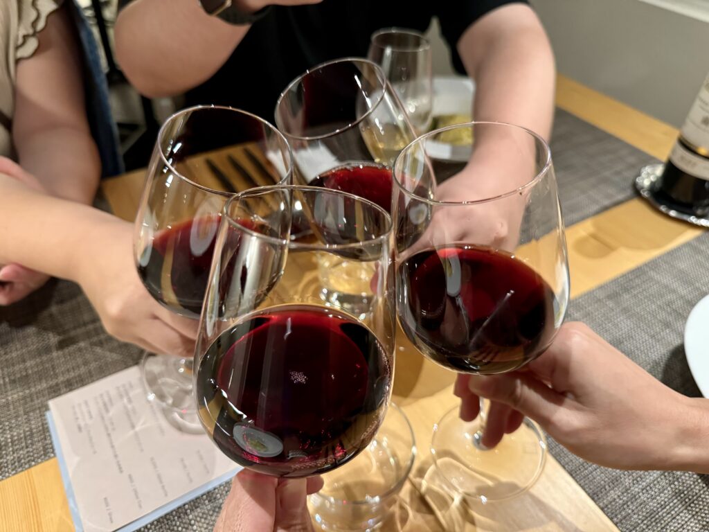 BLANC FUJI ディナー 赤ワインで乾杯