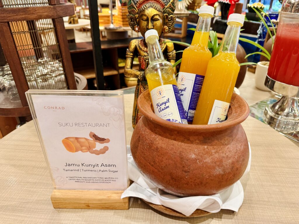 コンラッドバリ 朝食 ドリンクコーナー