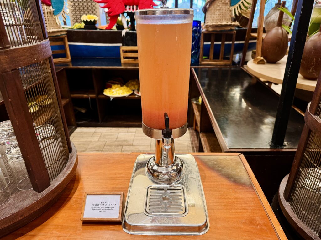 コンラッドバリ 朝食 ドリンクコーナー