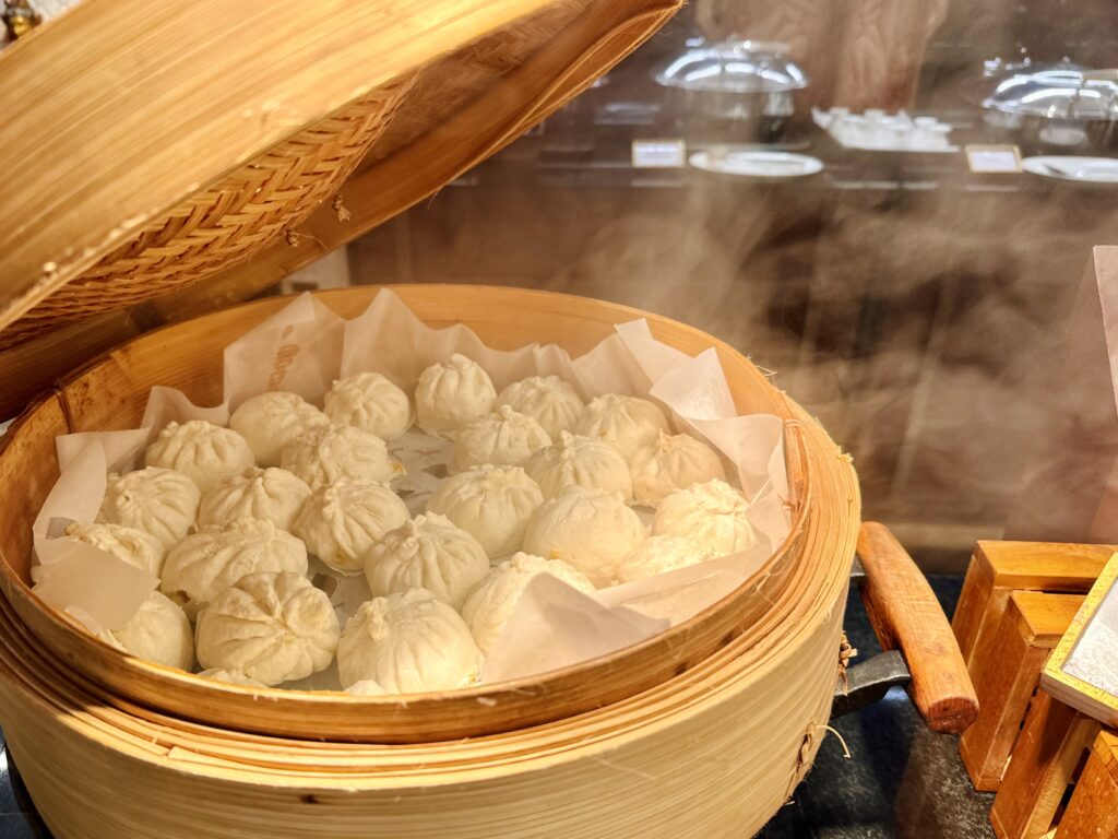 コンラッドバリ 朝食 ホットミールコーナー