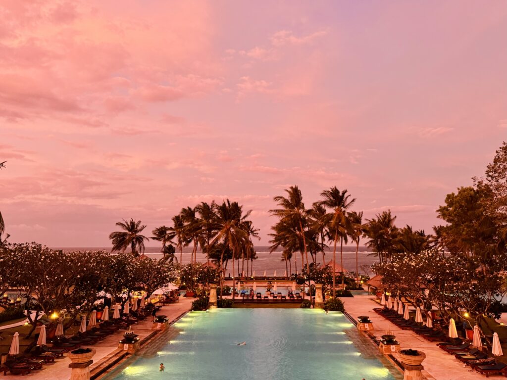 CONRAD BALI(コンラッドバリ) ロビーからの夕焼け