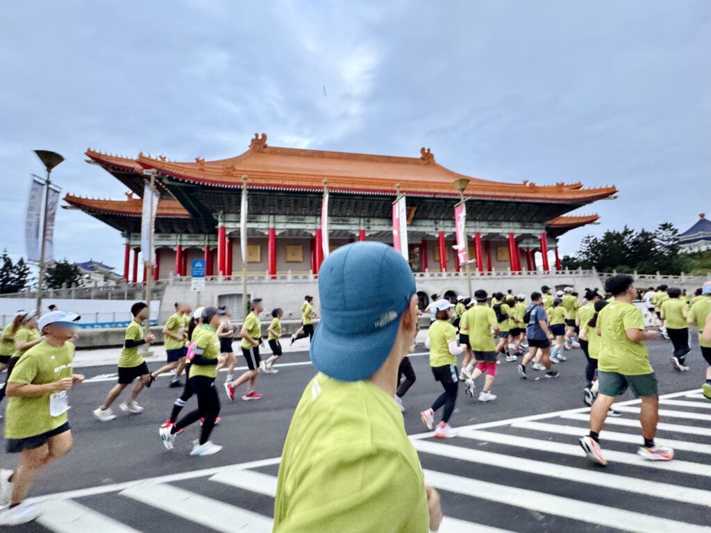 エバー航空マラソン 中正紀念堂をぐるりと一周