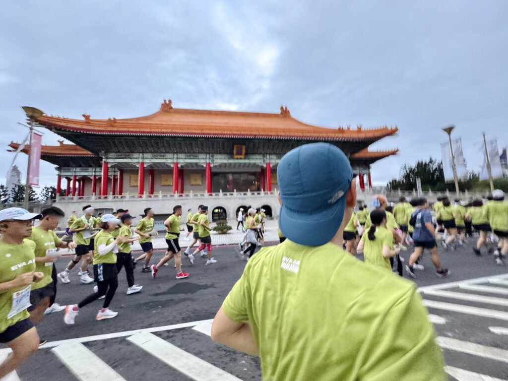 エバー航空マラソン 中正紀念堂をぐるりと一周