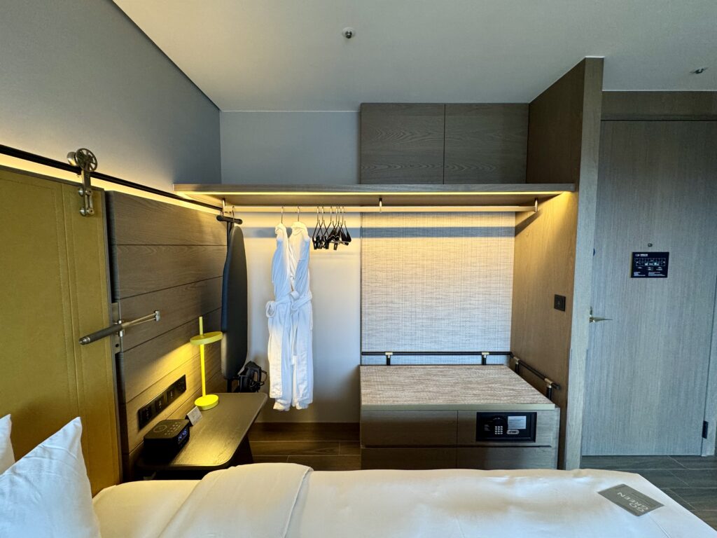 レゾナンス台北 ゲストルーム オープンクローゼット