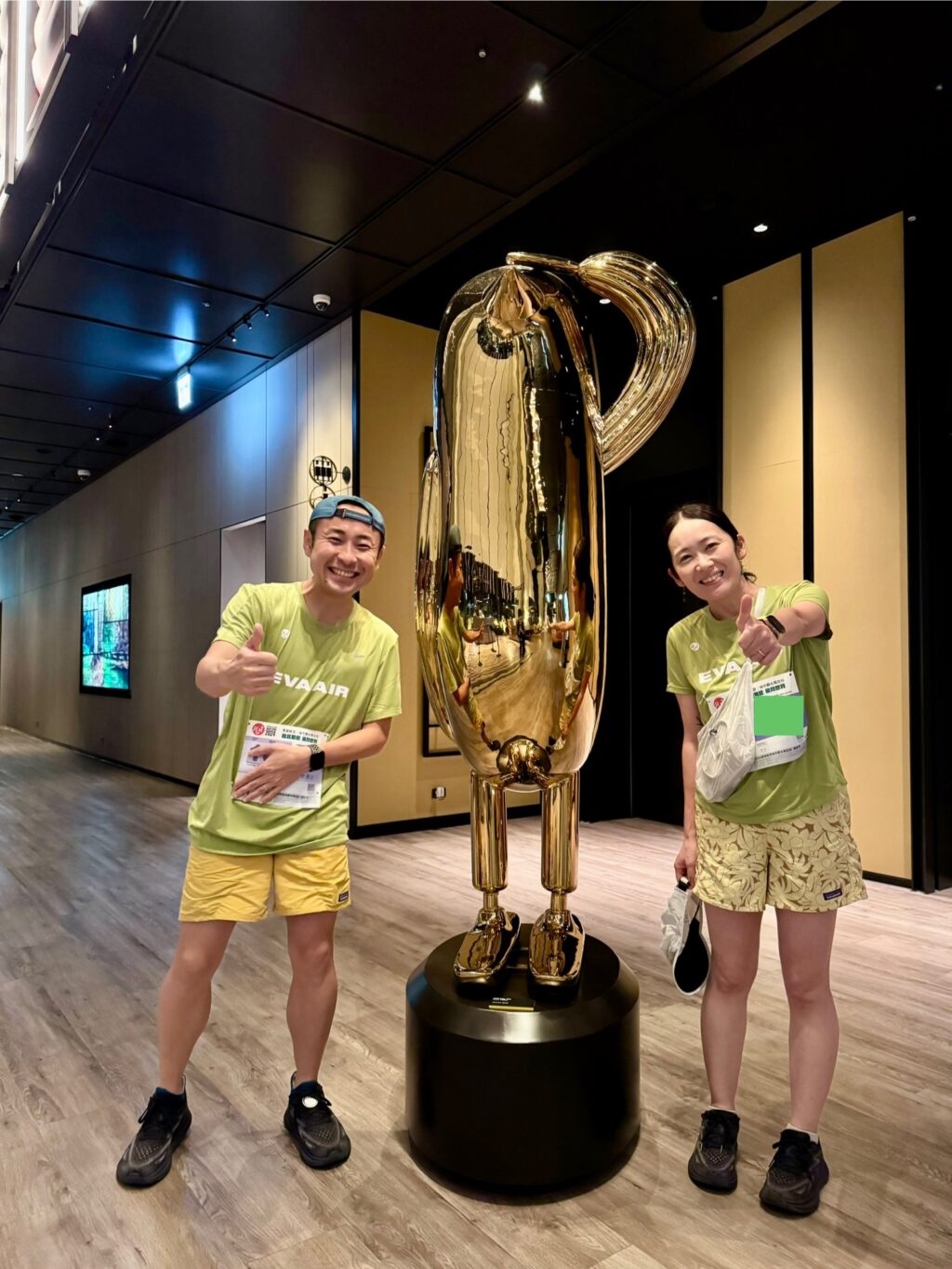 エバー航空マラソン ホテル出発時の記念撮影