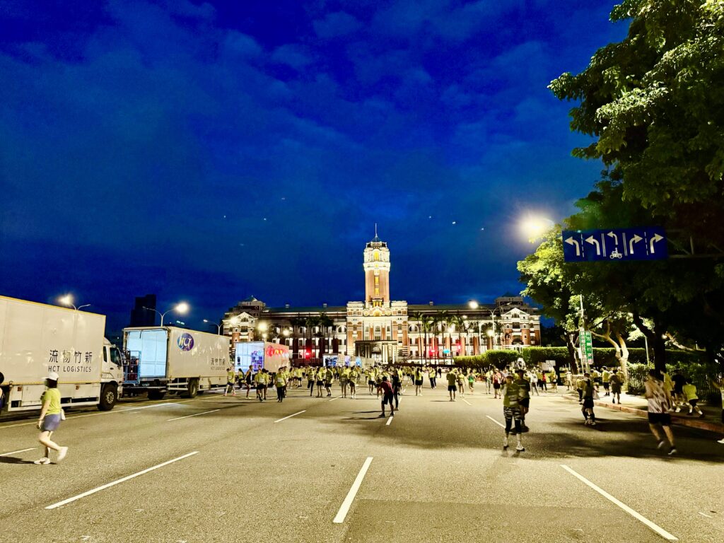 エバー航空マラソン スタート地点の様子