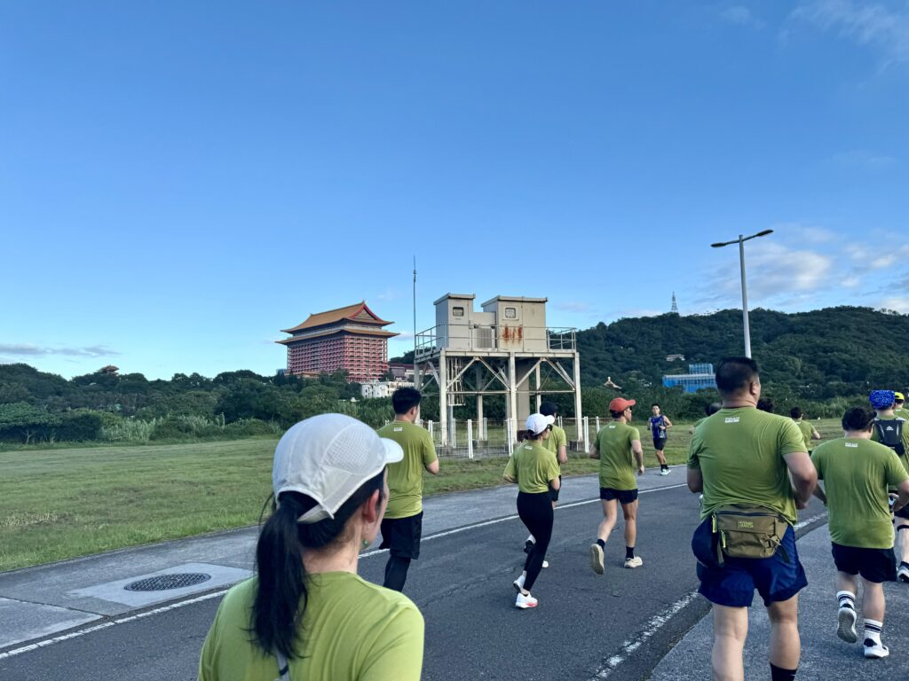 エバー航空マラソン　円山大飯店