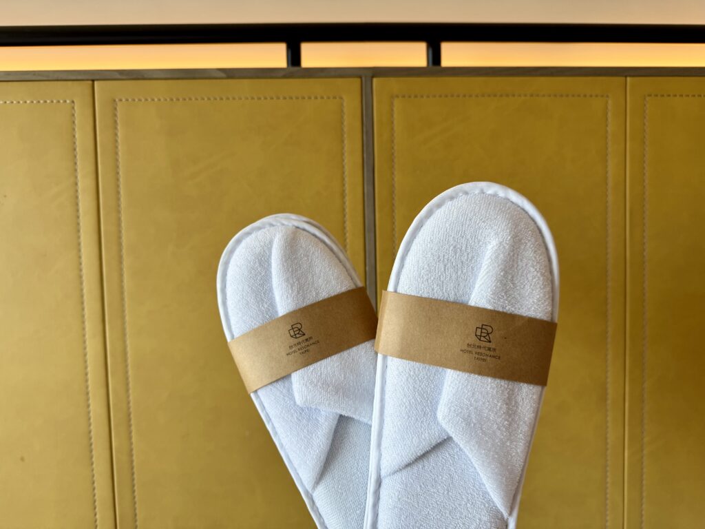 レゾナンス台北タペストリーコレクション スリッパ