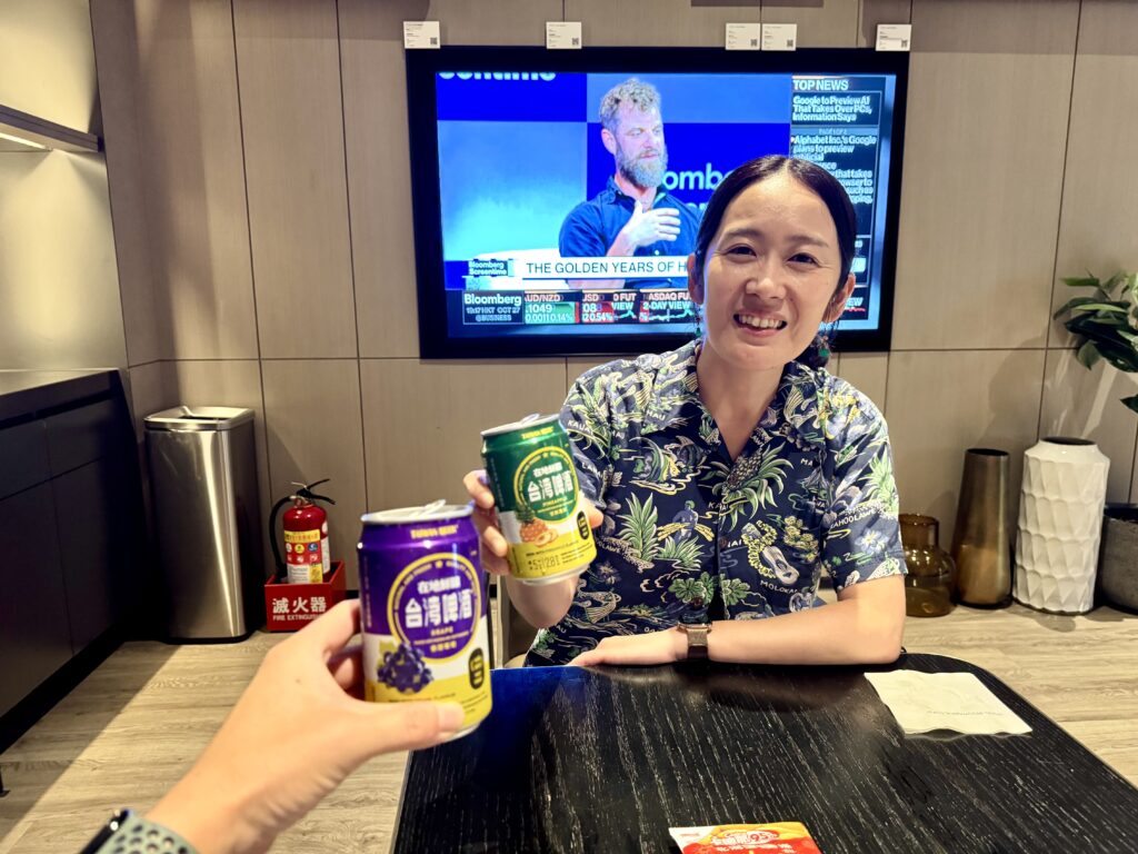 レゾナンス台北タペストリーコレクション ザポータル 台湾ビールで乾杯