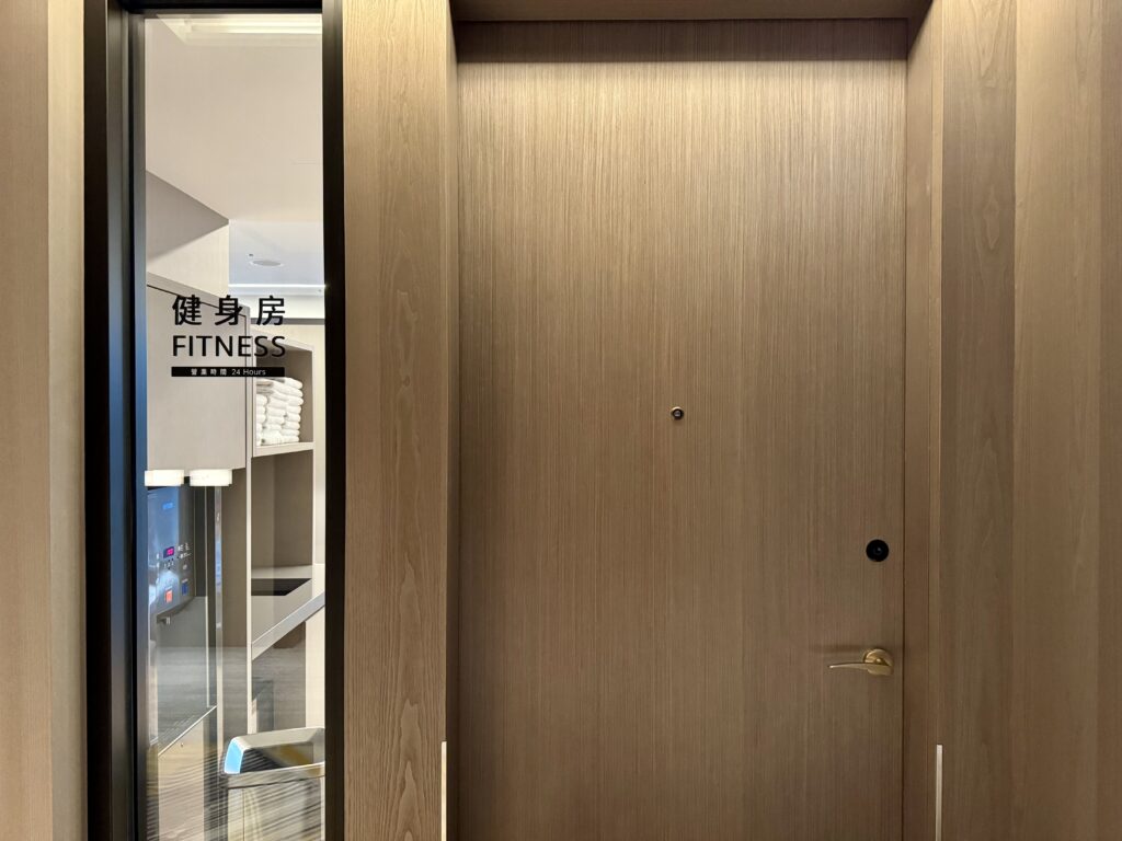 レゾナンス台北 ジム 入口