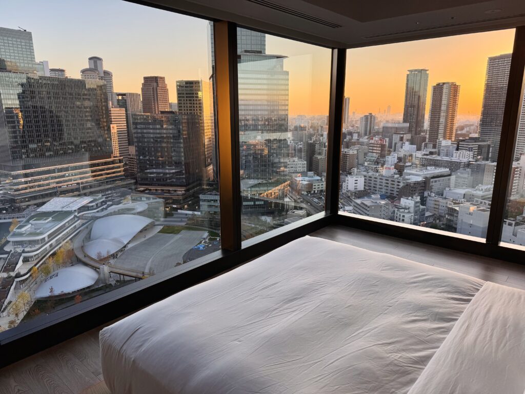 キャノピー大阪 コーナースイート ベッドルーム