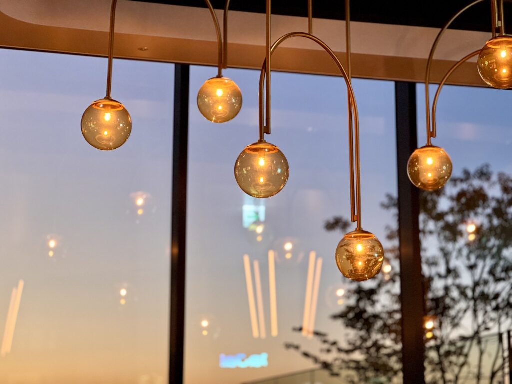 キャノピー大阪 バーの照明