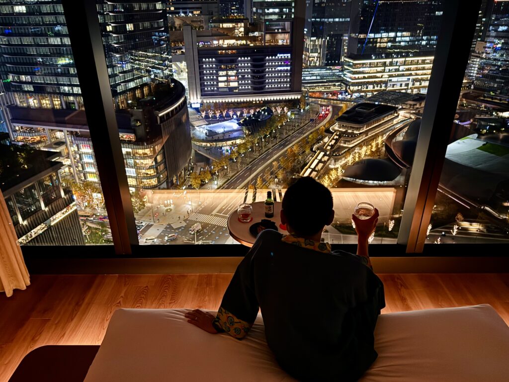 キャノピー大阪 コーナースイート ベッドルームにて