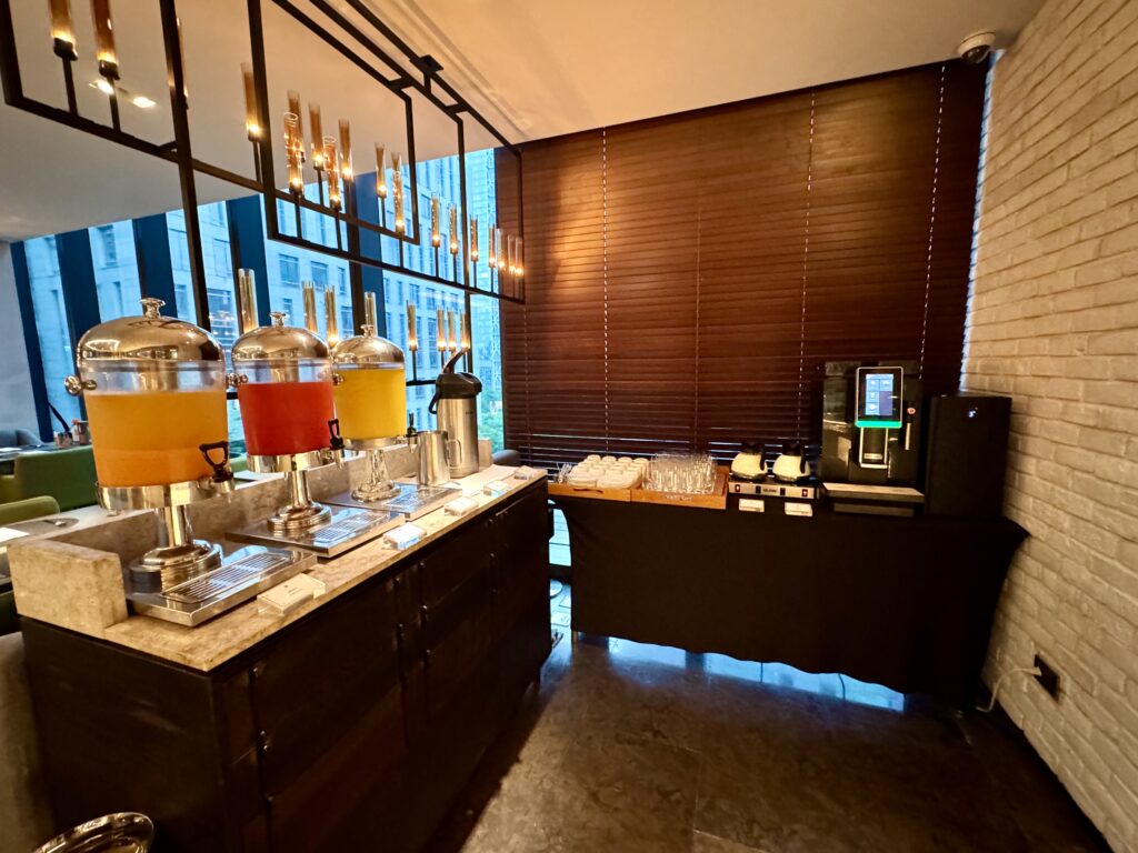 ハンブルハウス台北 朝食ビュッフェ ドリンクコーナー