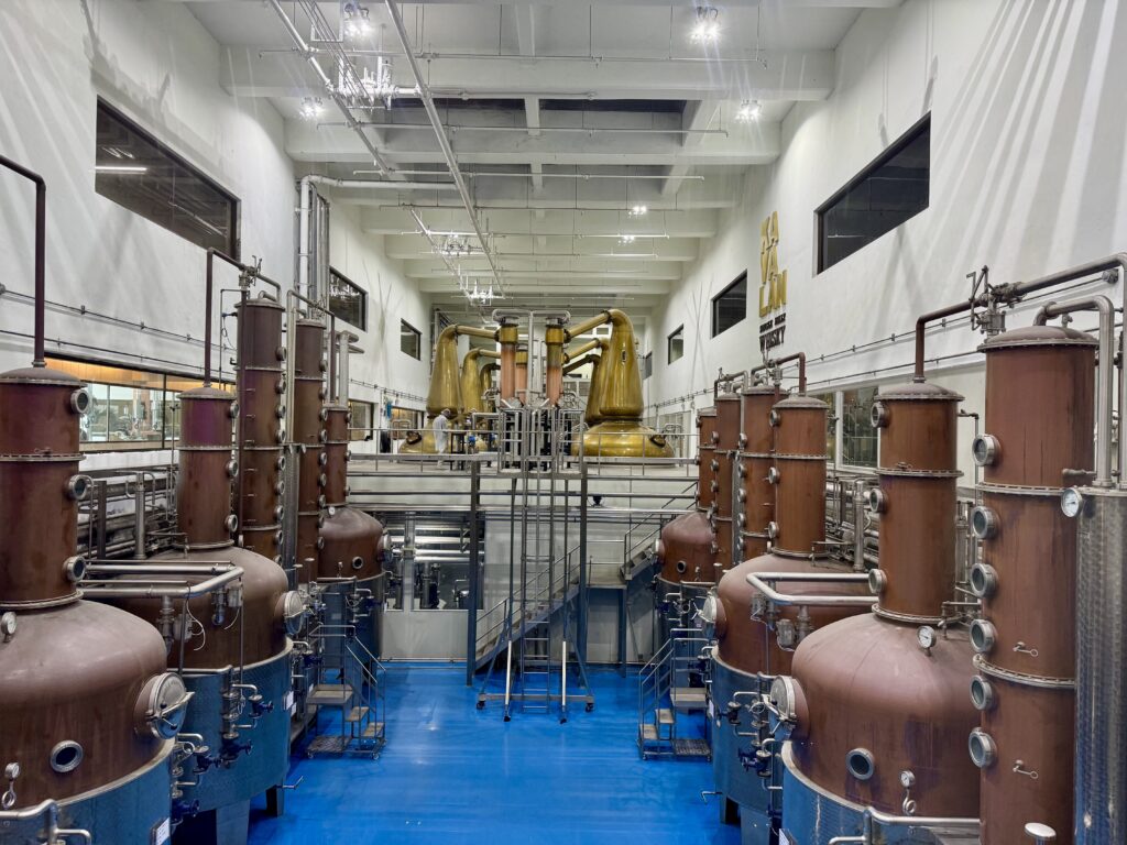 台湾 カバラン工場見学 蒸溜器