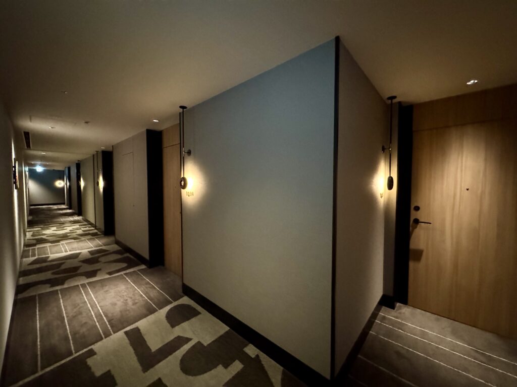 キャノピー大阪 廊下