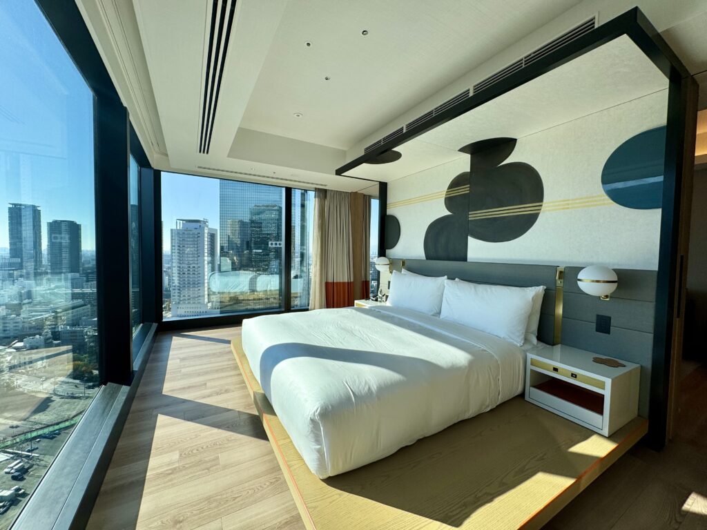 キャノピー大阪 コーナースイート ベッドルーム