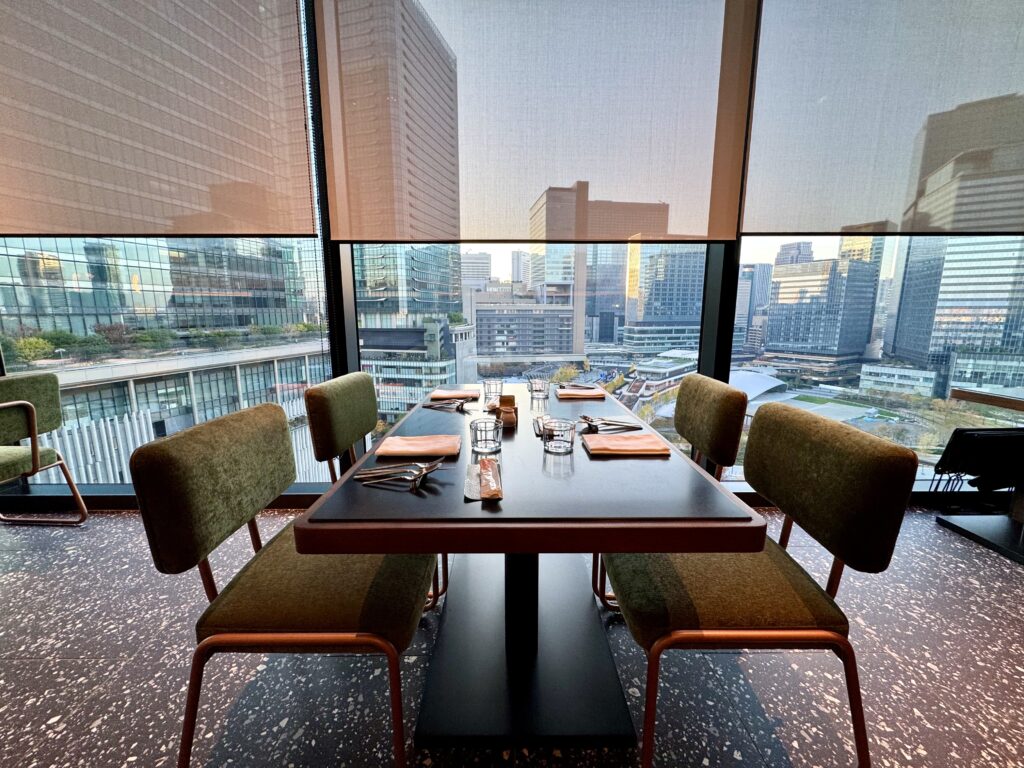 キャノピーbyヒルトン大阪梅田 オールデイダイニングテーブル席