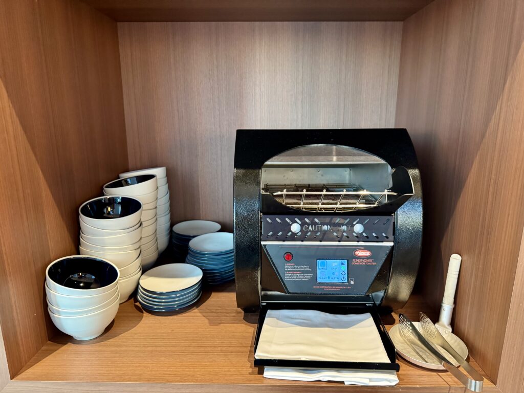 キャノピーbyヒルトン大阪梅田 朝食 トースター