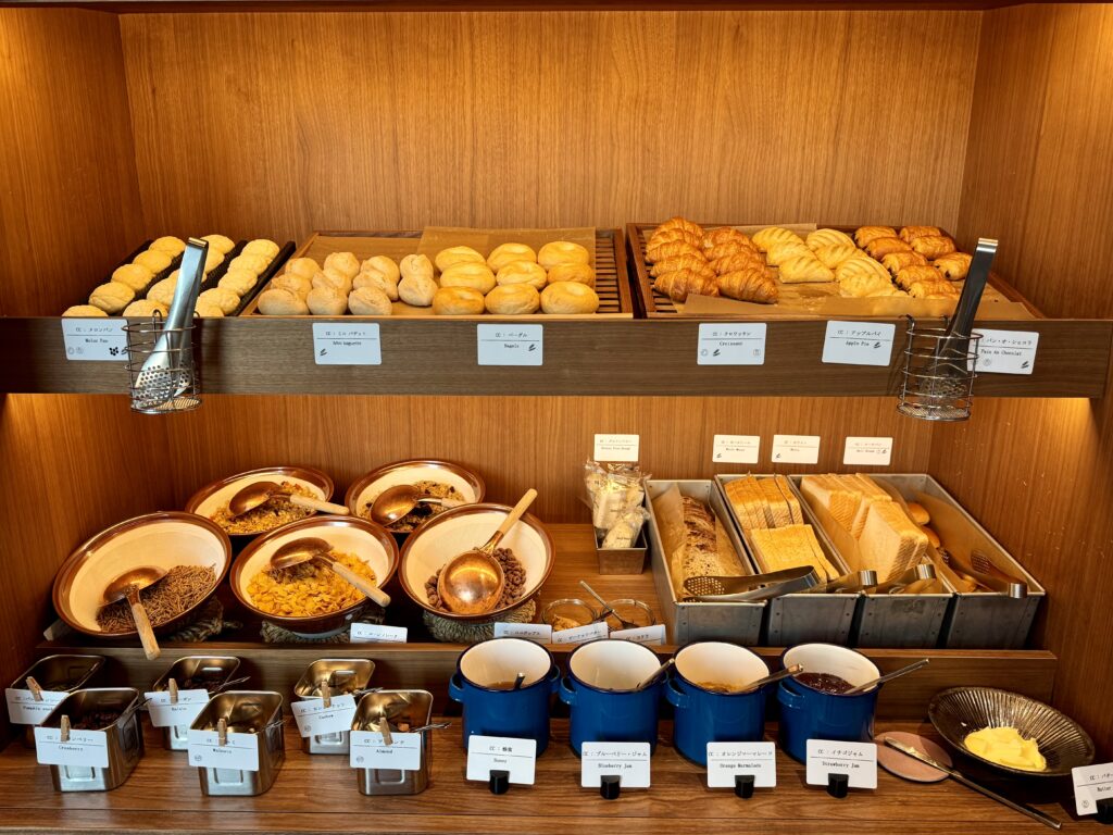キャノピーbyヒルトン大阪梅田 朝食 パンコーナー