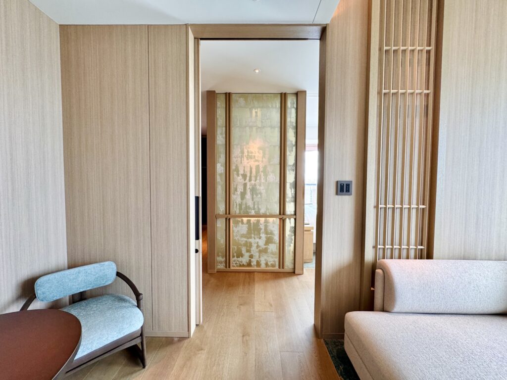 ウォルドーフアストリア大阪 コーナースイート