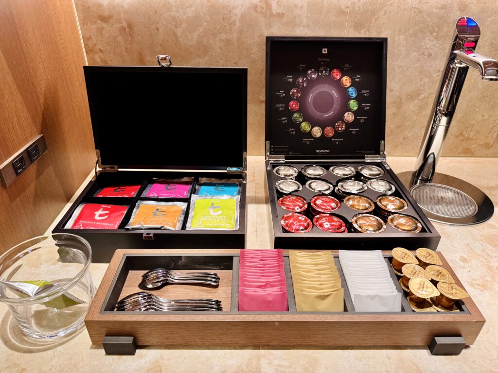 ウォルドーフアストリア大阪 ライブラリーのドリンク