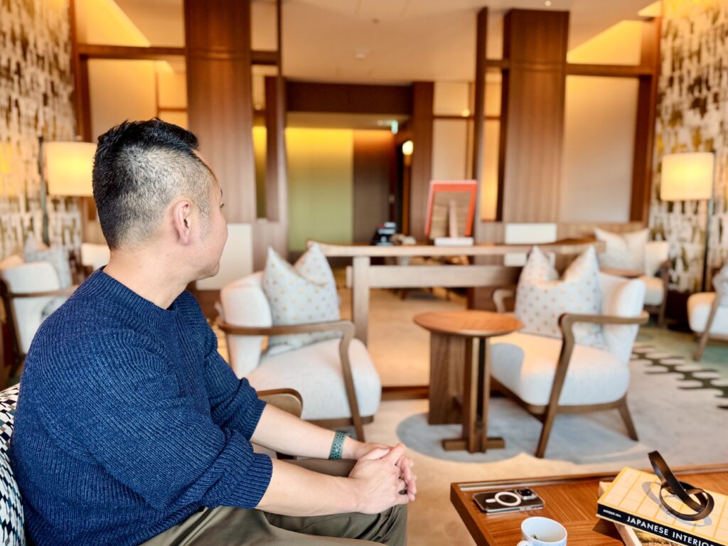 ウォルドーフアストリア大阪 ライブラリーにて