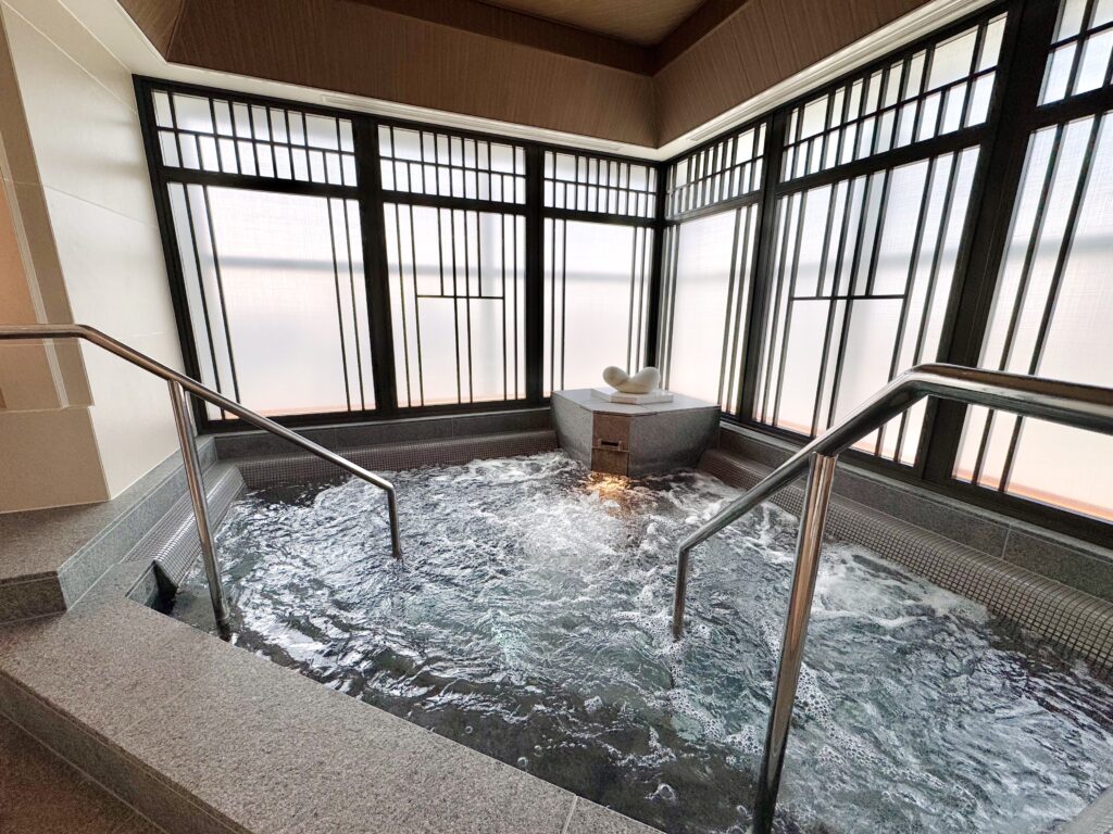 ウォルドーフアストリア大阪 ジャグジー