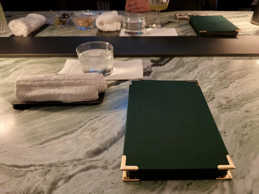 ウォルドーフアストリア大阪 バー Canes & Tales(ケインズアンドテールズ)