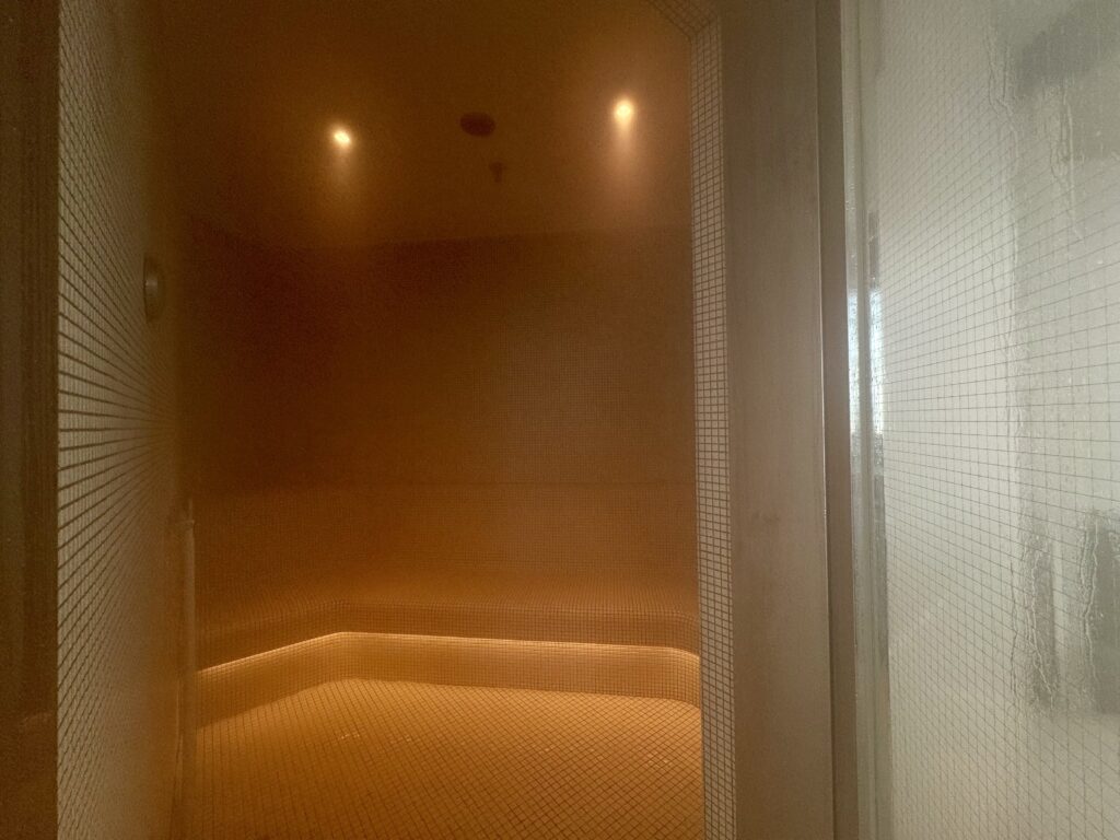 ウォルドーフアストリア大阪 ミストサウナ