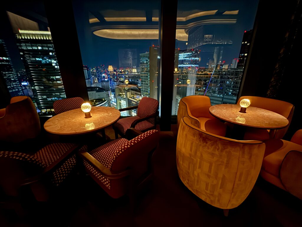 ウォルドーフアストリア大阪 バー Canes & Tales(ケインズアンドテールズ)