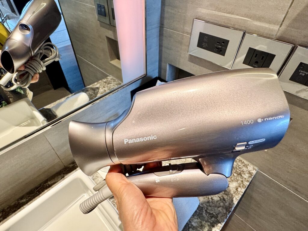 ハンブルハウス台北 キュリオコレクションbyヒルトン デラックスルーム(高層階) ドライヤー