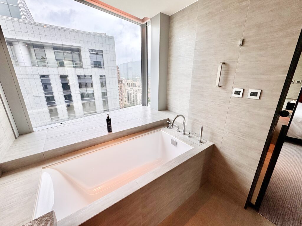 ハンブルハウス台北 キュリオコレクションbyヒルトン 浴槽(バスタブ)