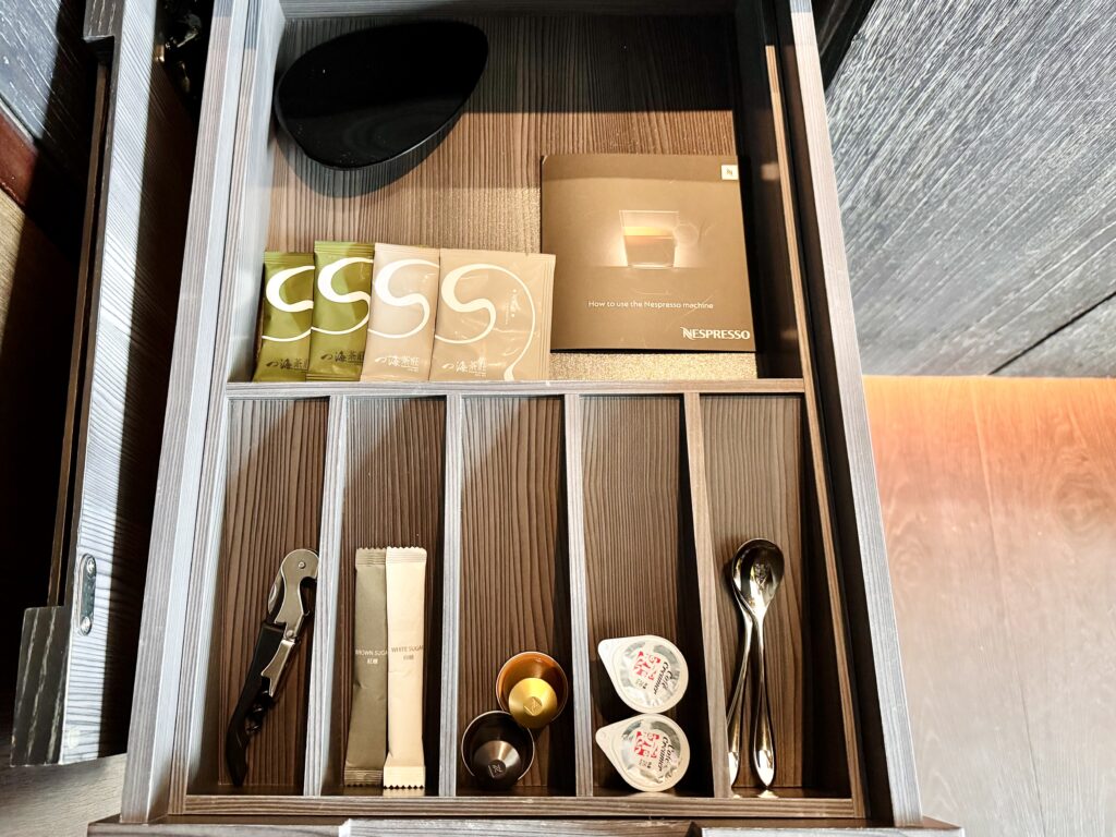 ハンブルハウス台北 キュリオコレクションbyヒルトン ミニバー