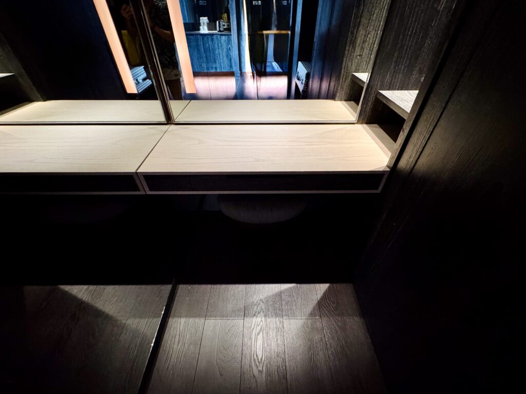 ハンブルハウス台北 キュリオコレクションbyヒルトン ウォークインクローゼット