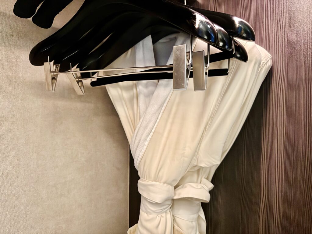 ハンブルハウス台北 キュリオコレクションbyヒルトン ウォークインクローゼット