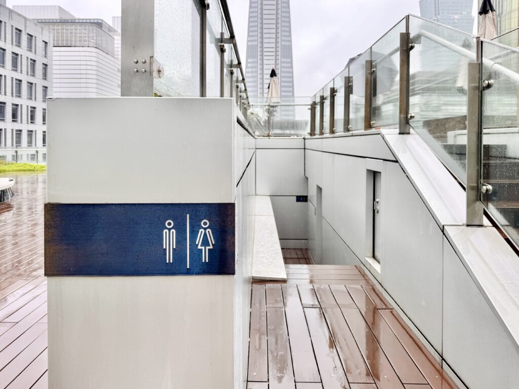 ハンブルハウス台北 キュリオコレクションbyヒルトン 屋外プール