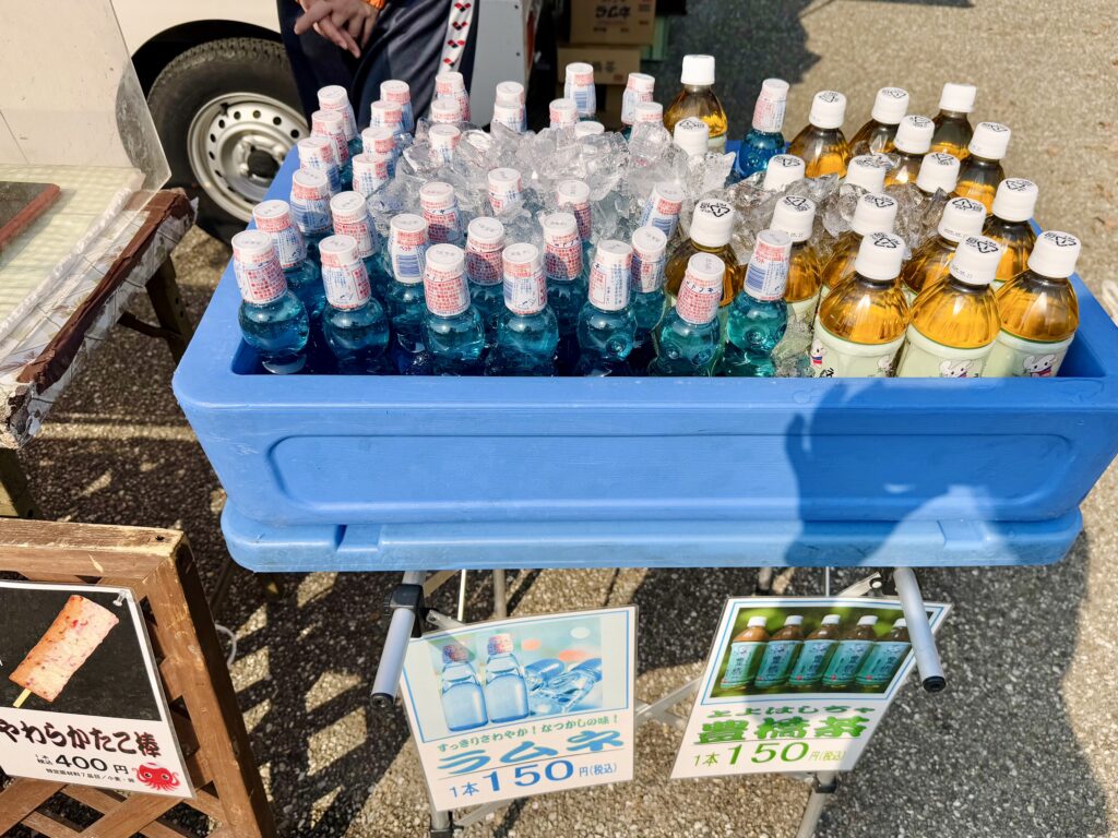 豊橋ハーフマラソン スタート会場にあるヤマサのフードトラック