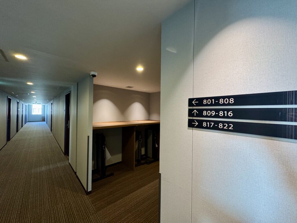 ドーミーイン豊橋 客室フロアの廊下