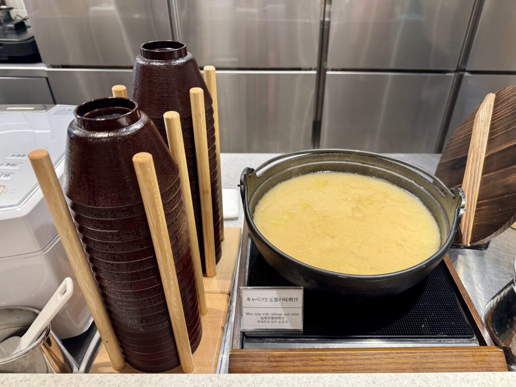 ドーミーイン豊橋 朝食 味噌汁