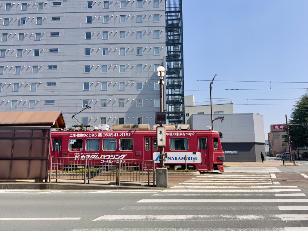 ドーミーインEXPRESS豊橋と路面電車