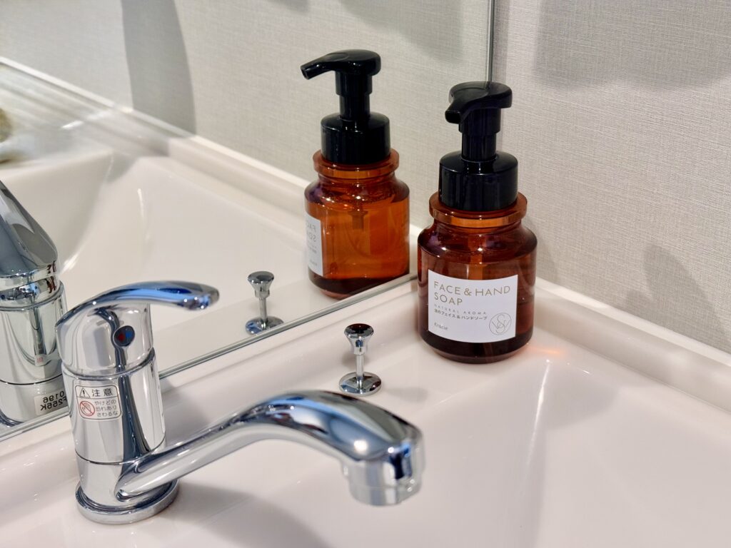 ドーミーインEXPRESS豊橋 客室 洗面台のアメニティ