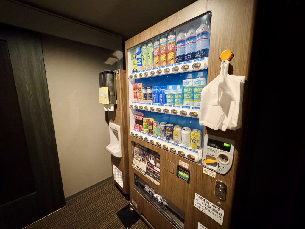 ドーミーインEXPRESS豊橋 客室 自動販売機