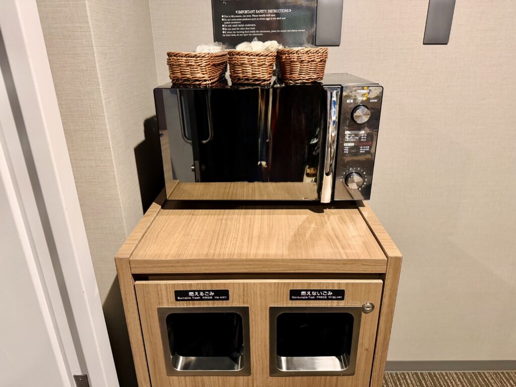 ドーミーインEXPRESS豊橋 客室 電子レンジ