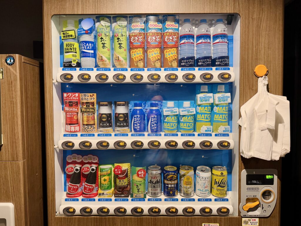 ドーミーインEXPRESS豊橋 客室 自動販売機