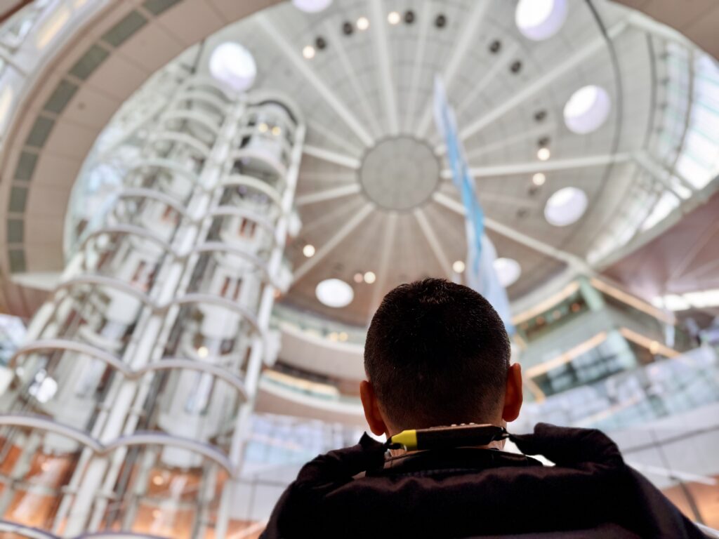 羽田空港からいざ大阪・伊丹空港へ