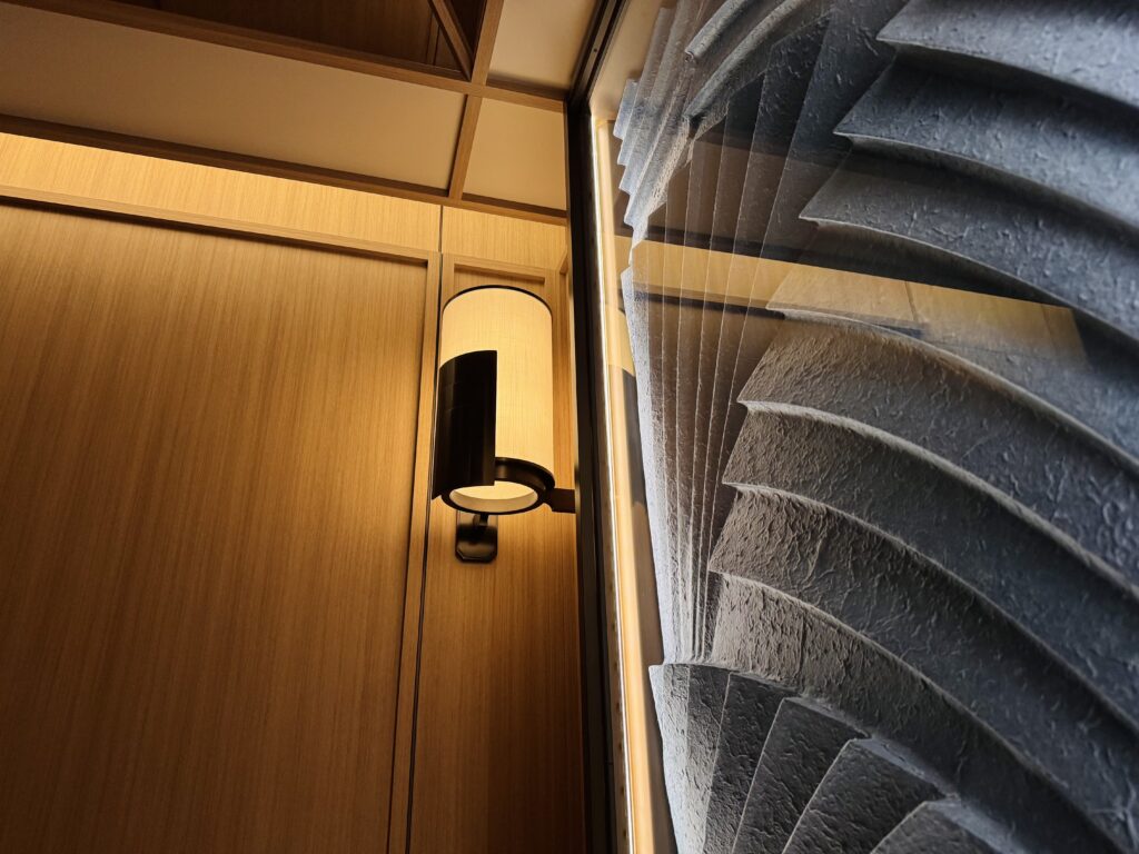 ウォルドーフアストリア大阪 エレベーター